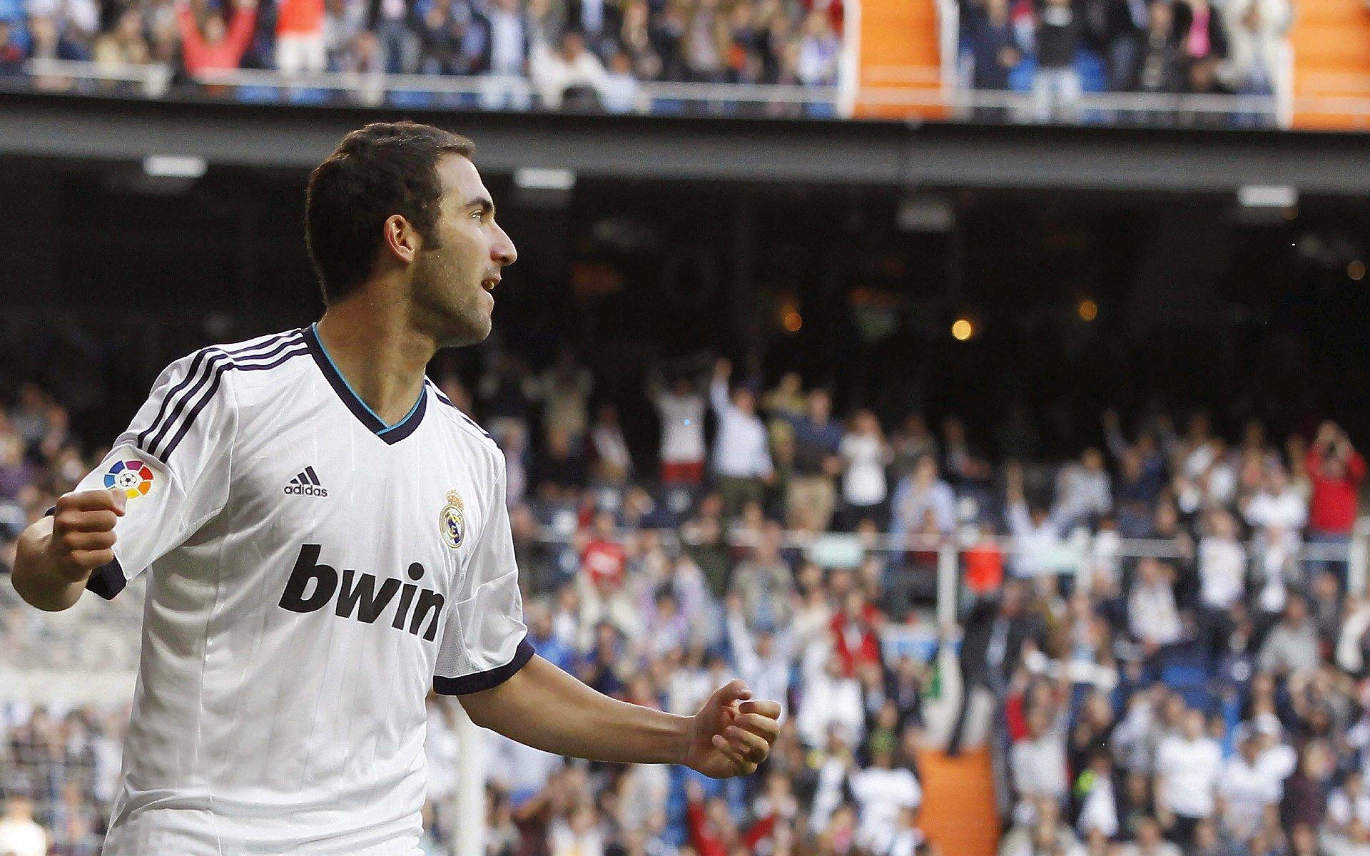 邵佳一押宝新核+归化群 国足中场革命能否破冰前行？